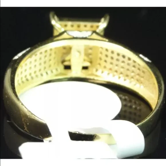 REAL DIAMOND Ring New Men Women Engangment